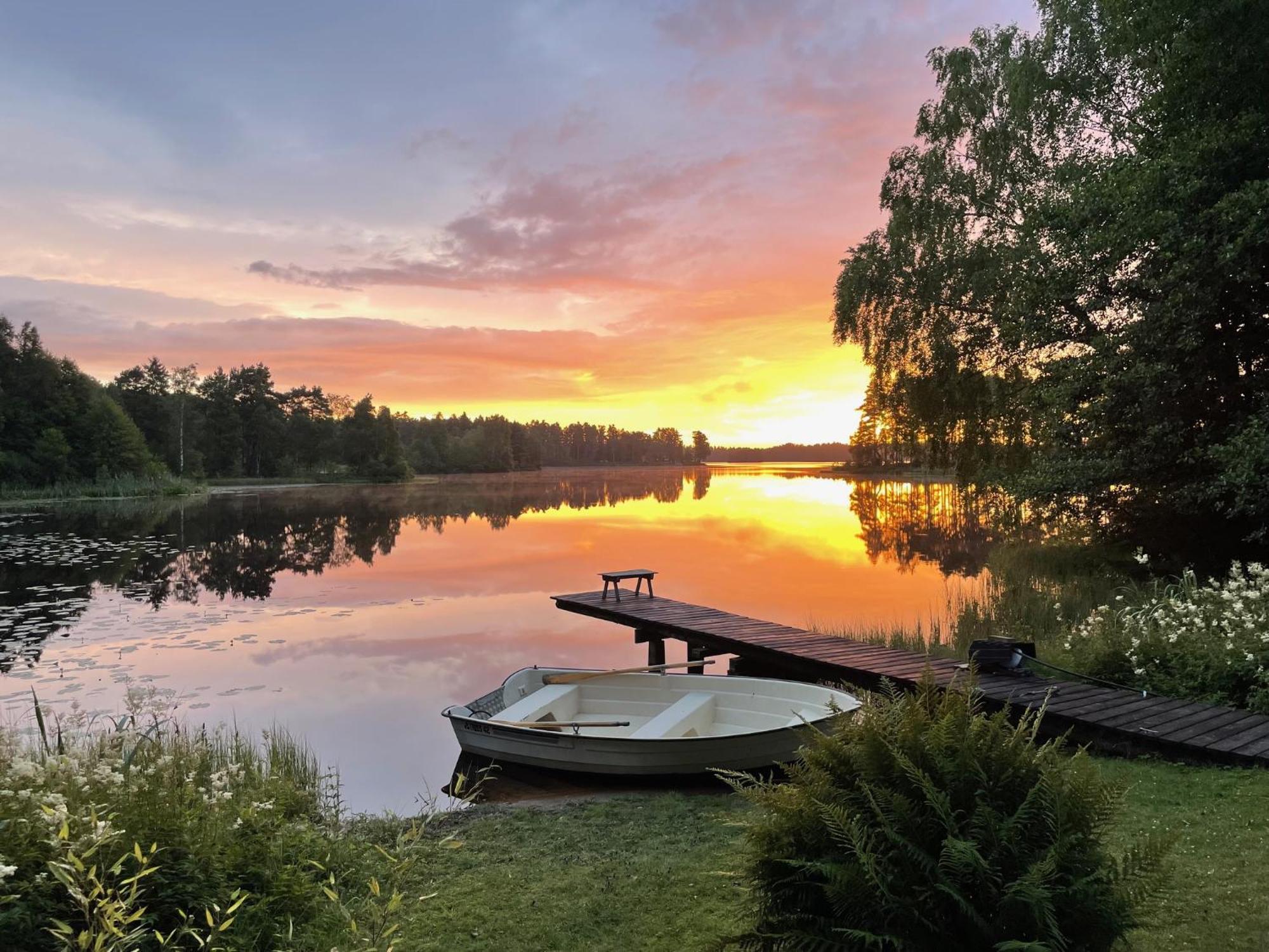 Naturskoent Boende Vid Sjoe Skanes Fagerhult Exterior photo